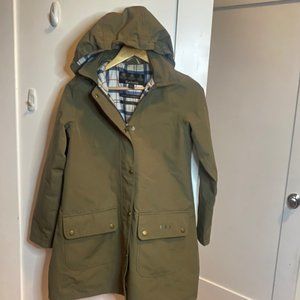 Barbour Raincoat, Olive/Classic